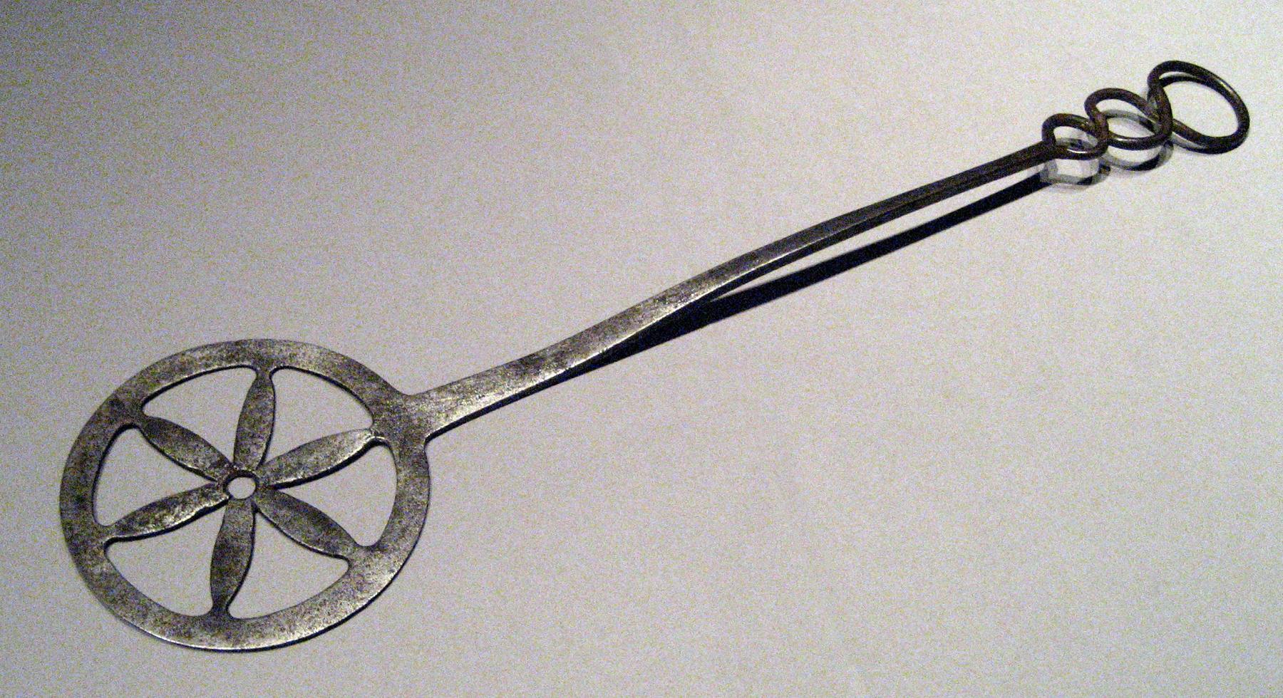1965.2722 Spatula