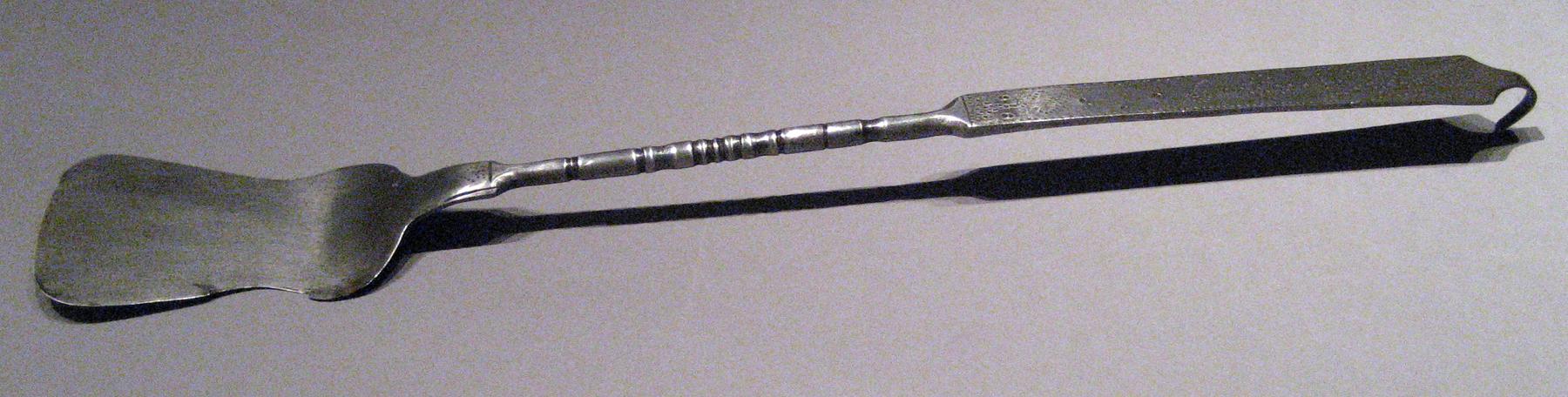 1965.2725 Spatula
