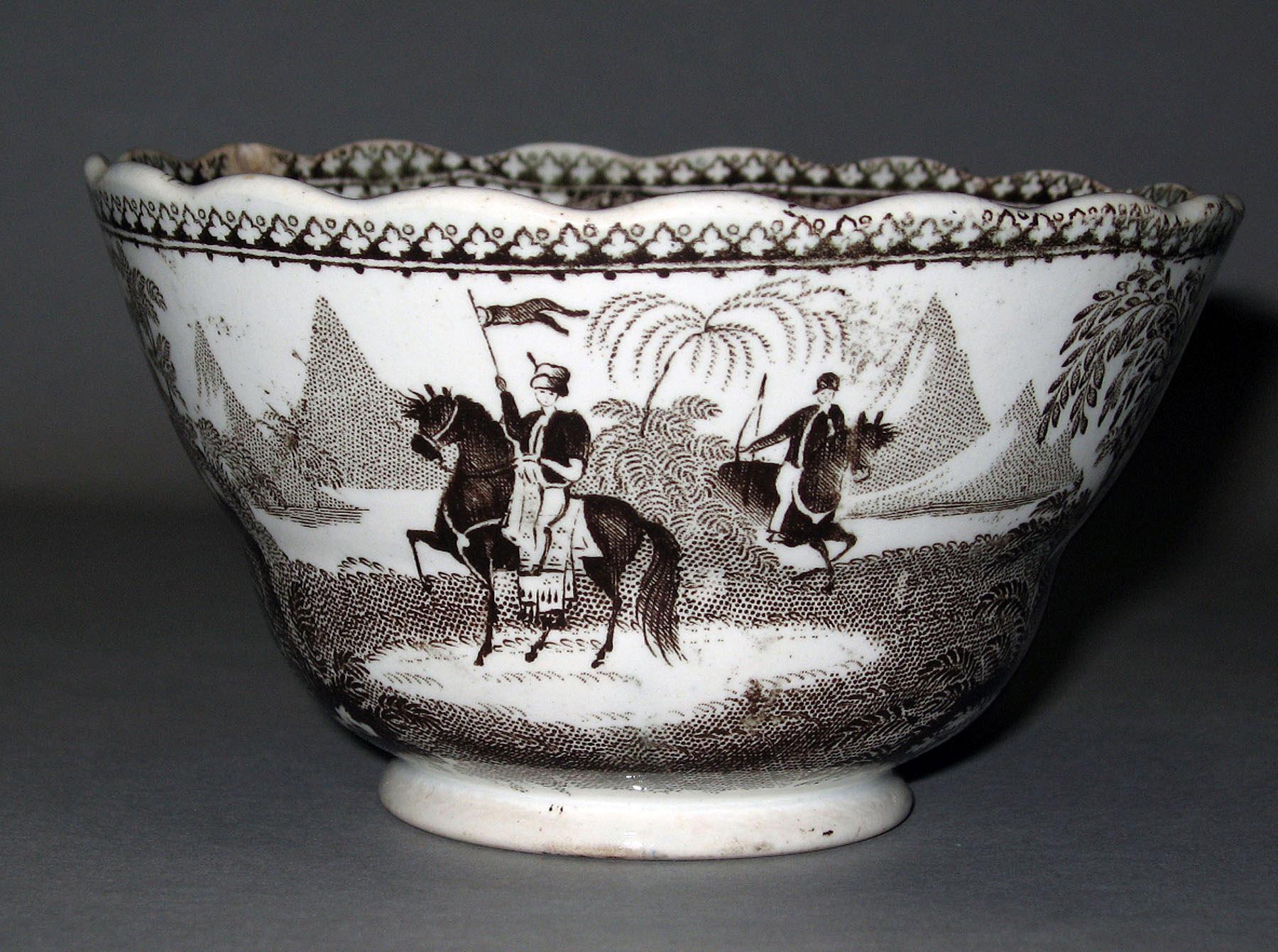 2006.0010.003 A Earthenware teabowl