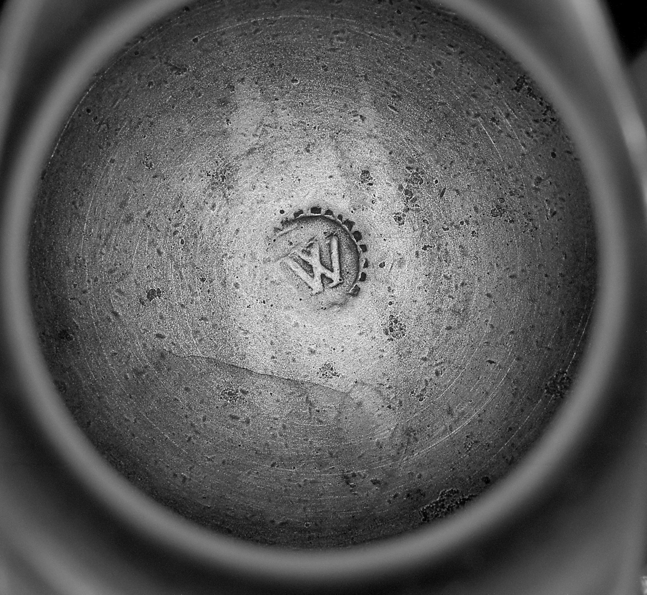 1965.2756 Pewter cream pot (mark)