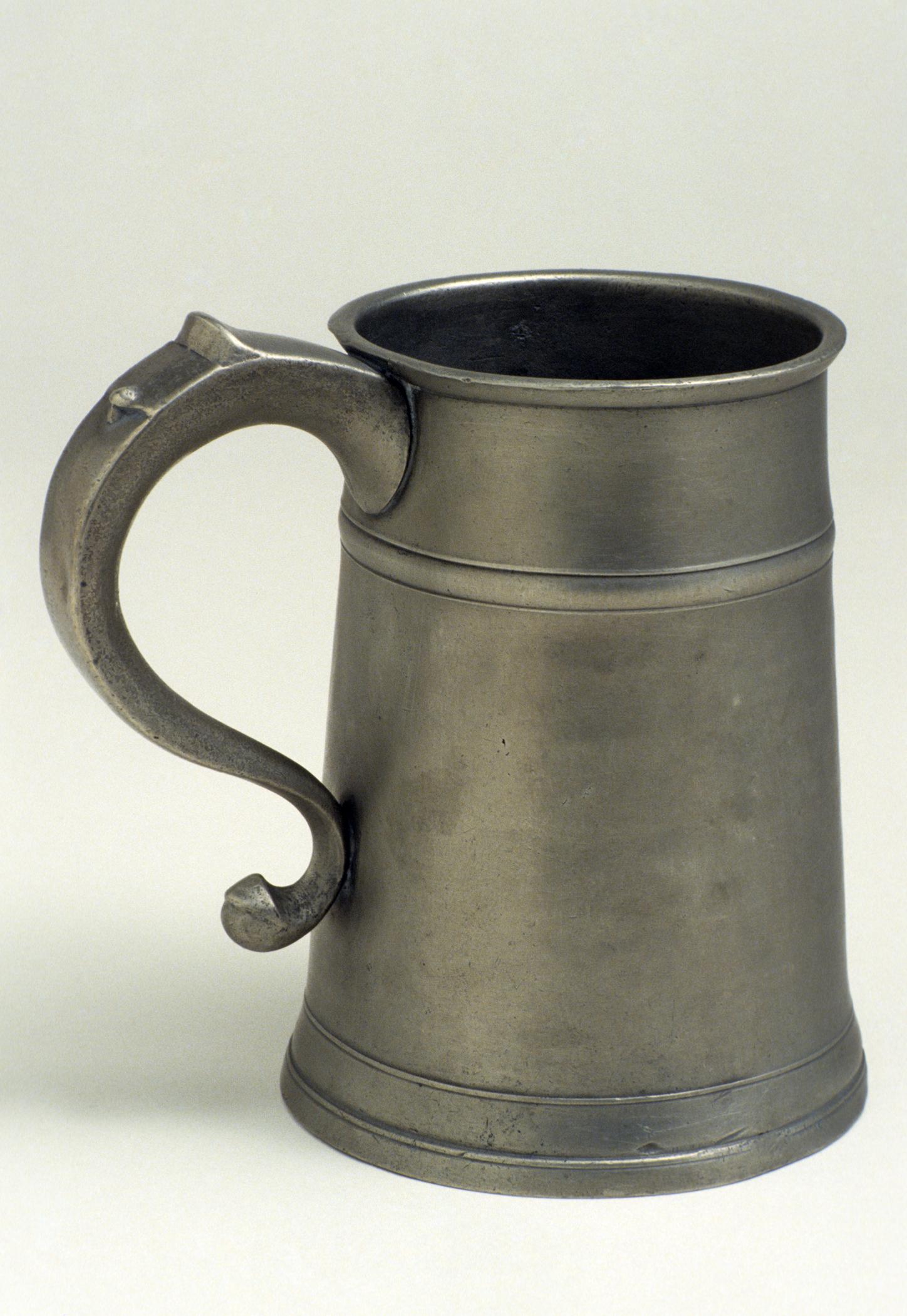 1965.2759 Pewter tankard