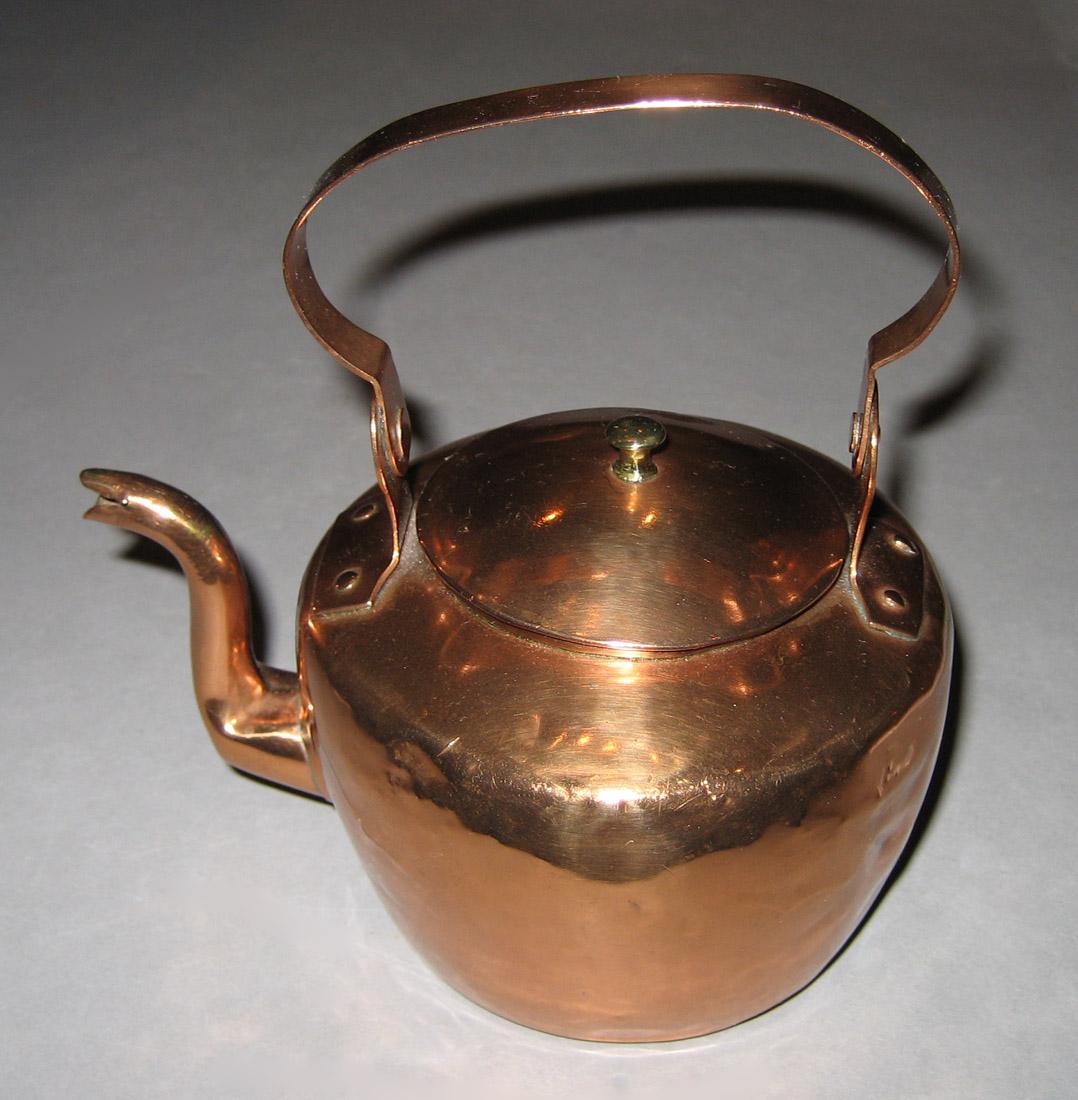 1956.0038.081 A, B Teakettle