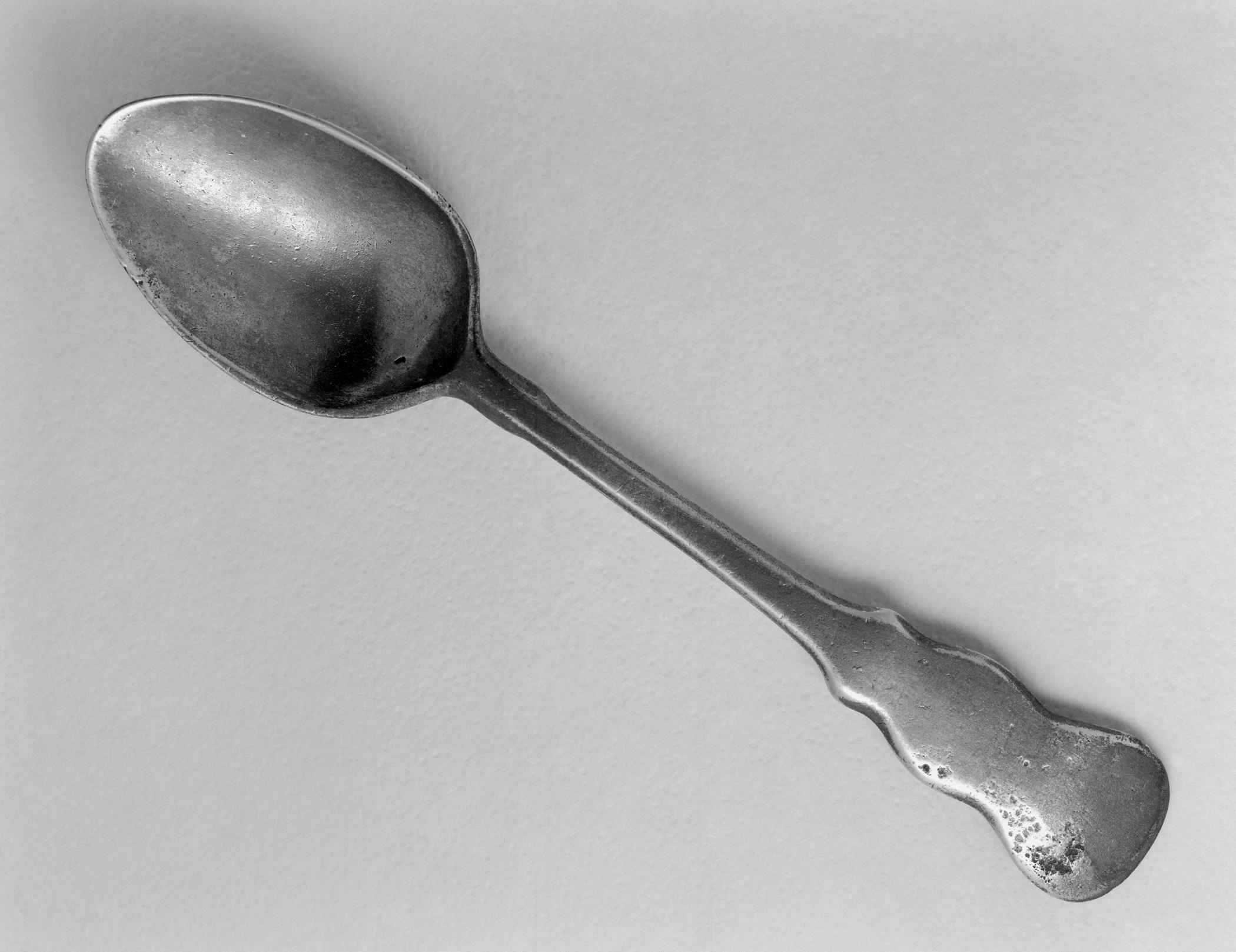 1965.2773 Pewter spoon (obverse)