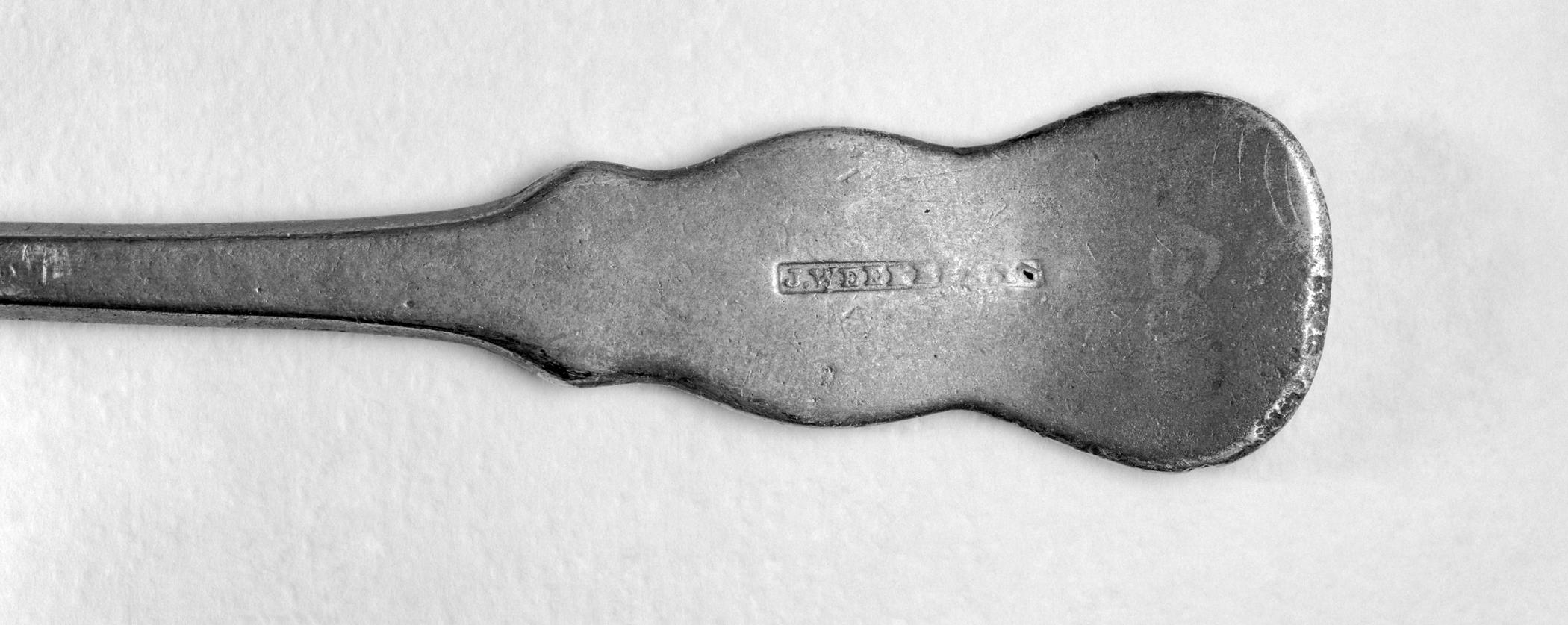 1965.2773 Pewter spoon (mark)
