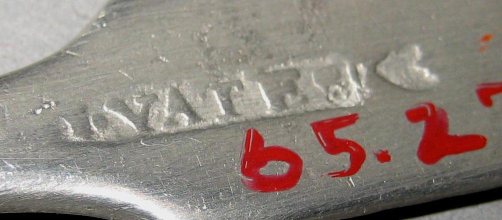 1965.2775.005 Spoon (mark)