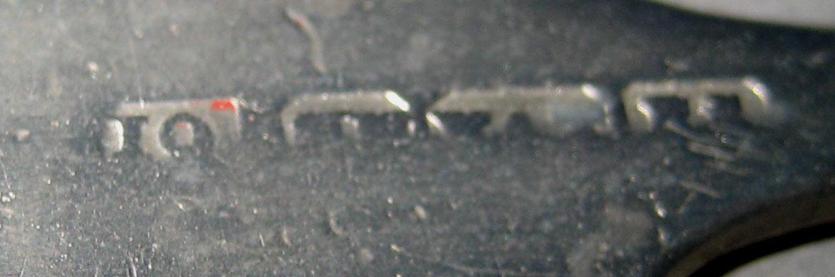 1965.2777 Spoon (mark)