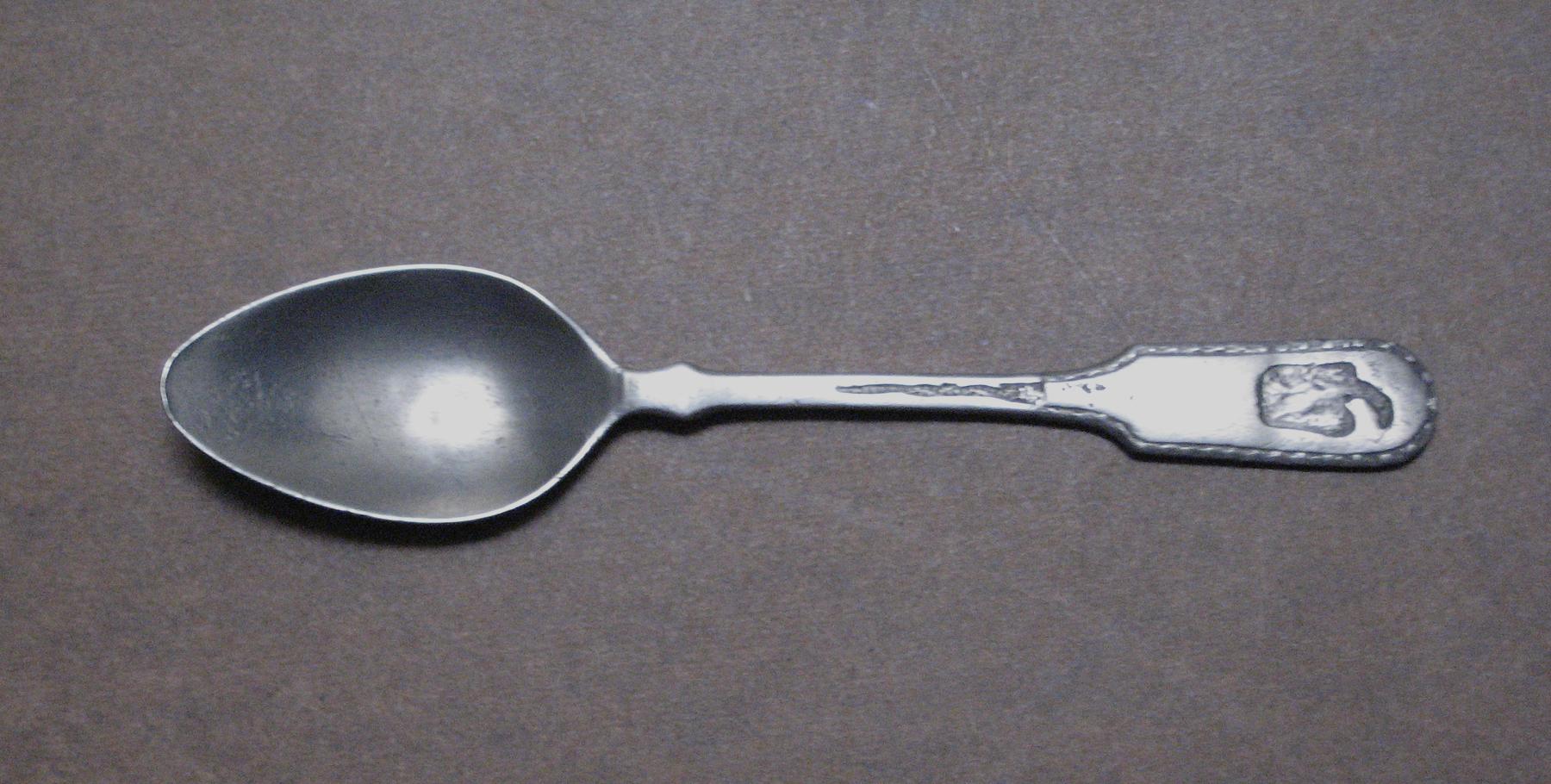 1965.2778 Pewter spoon