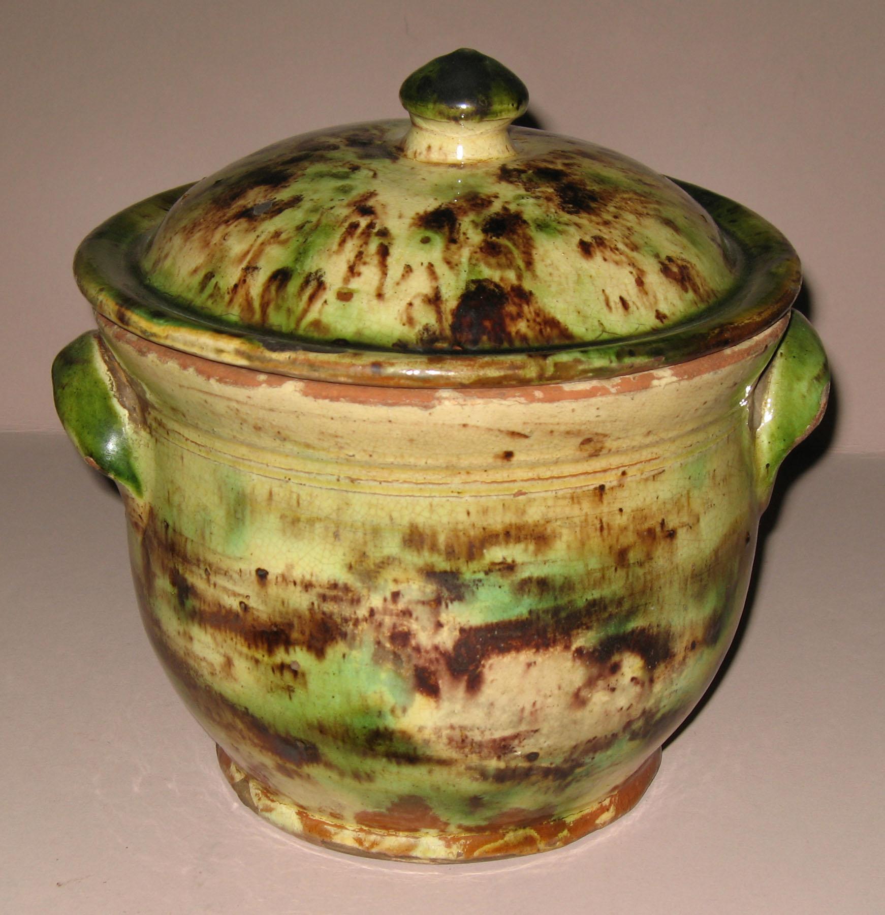 1965.2804 Slipware covered pot or jar