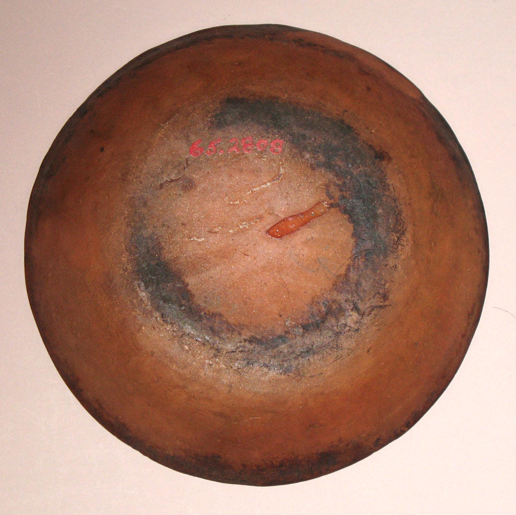 1965.2808 Slipware dish or bowl (bottom)