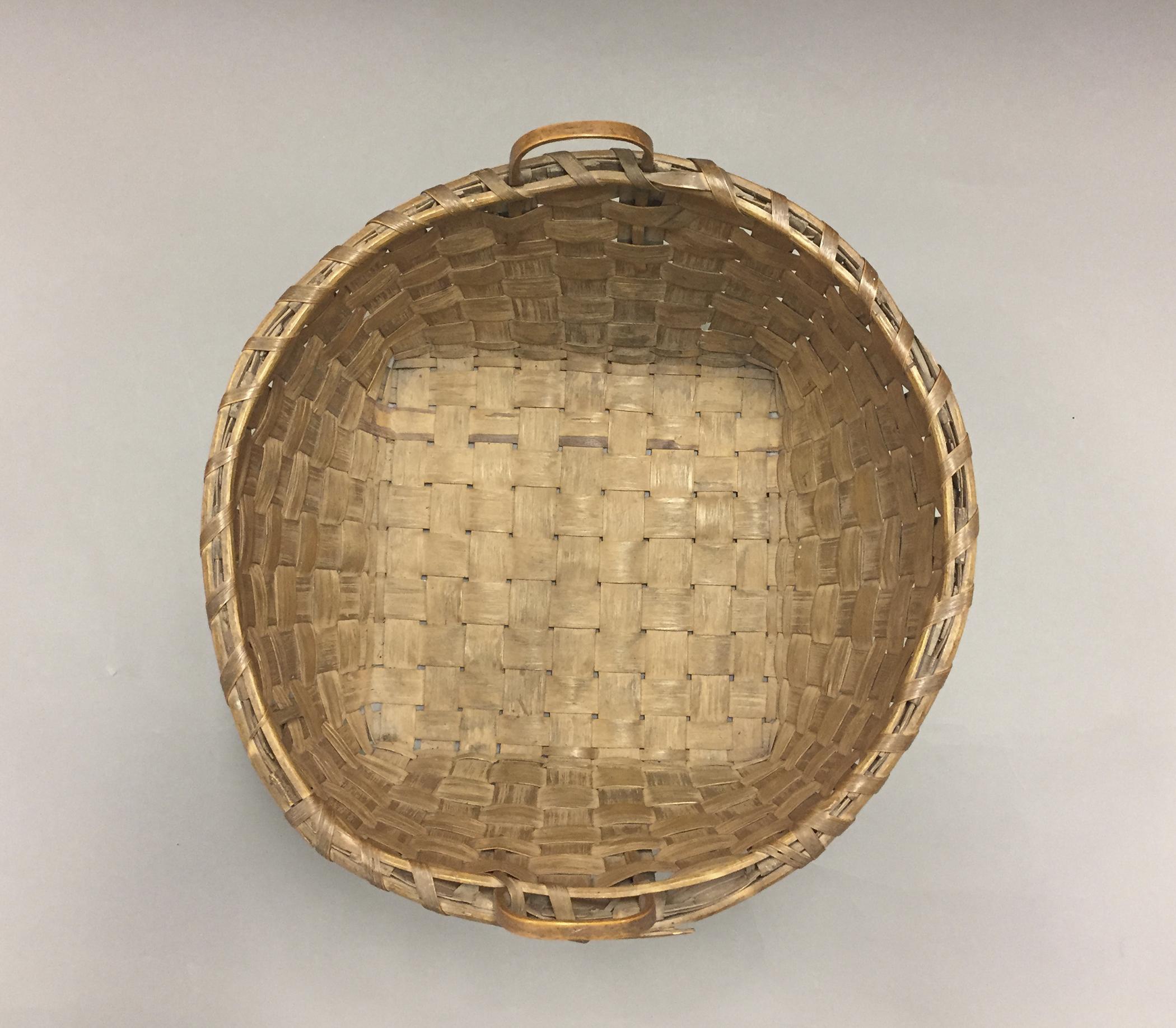 1965.2820 Basket, view 4