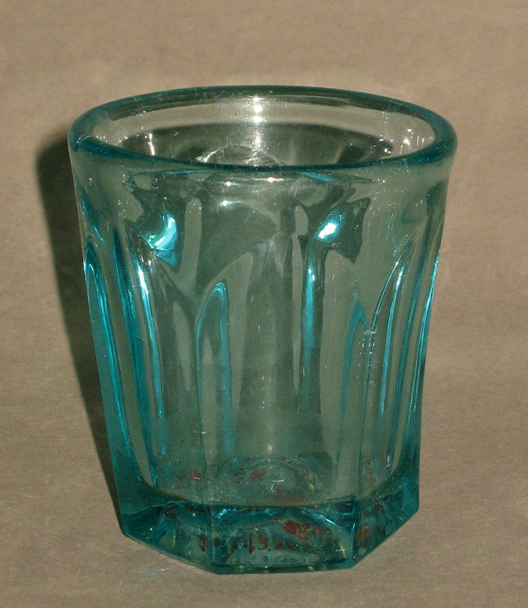 1965.2822 Glass tumbler
