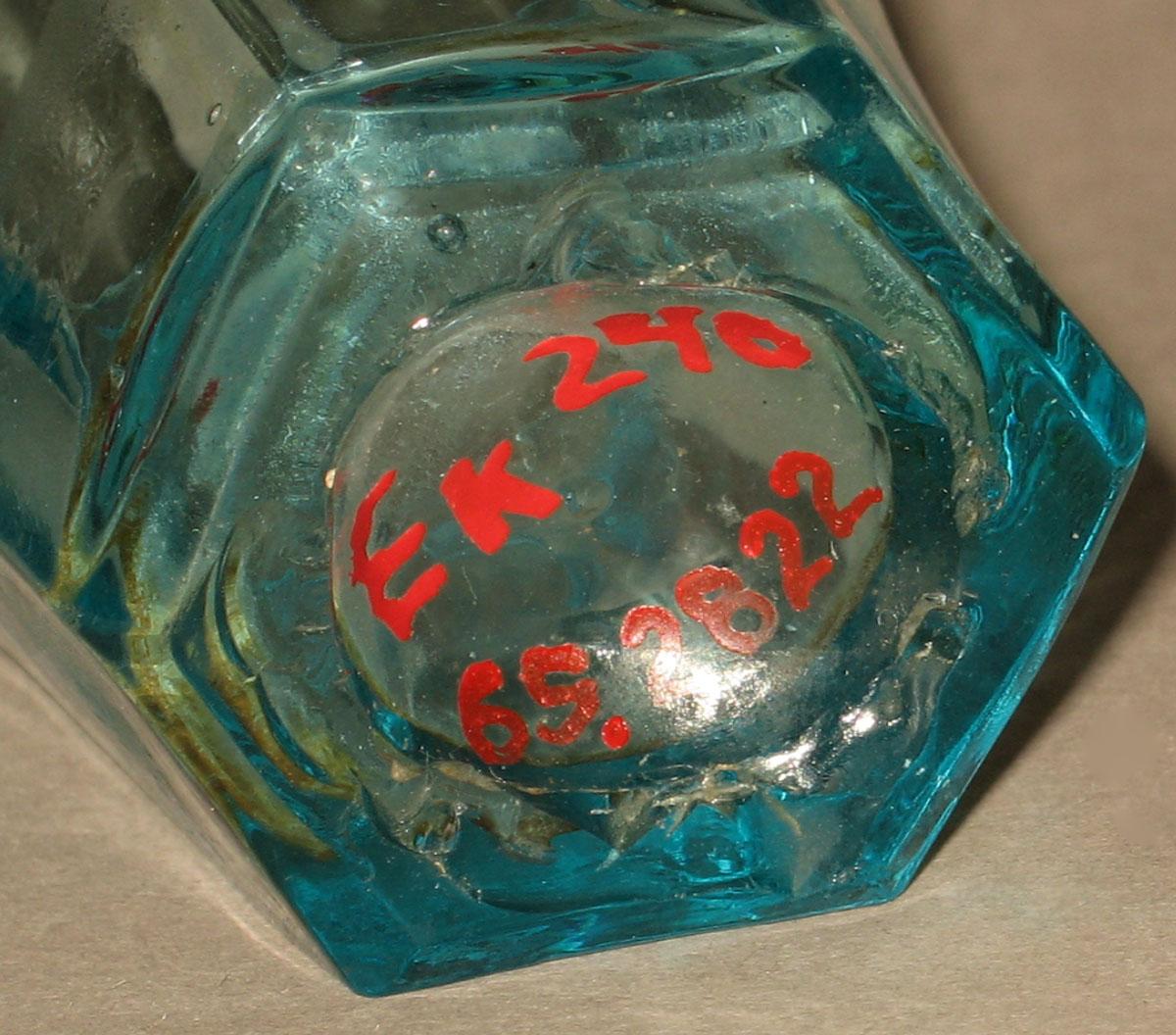 1965.2822 Glass tumbler (underside)
