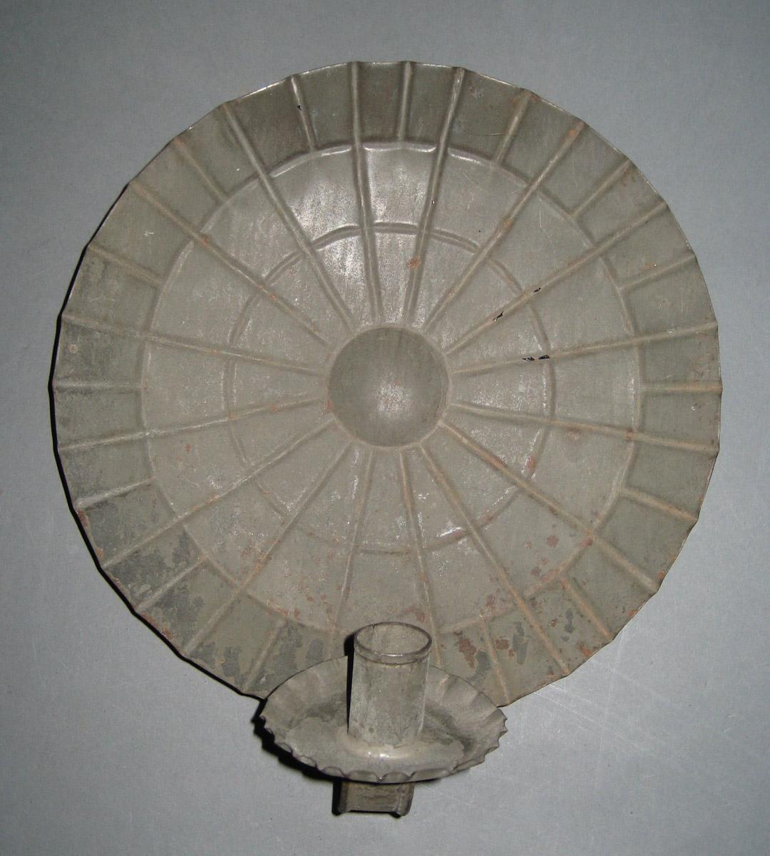 1956.0038.089 Sconce