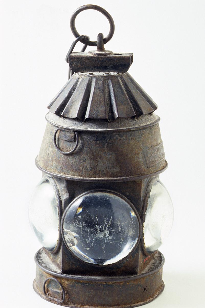 1965.2835 Lantern