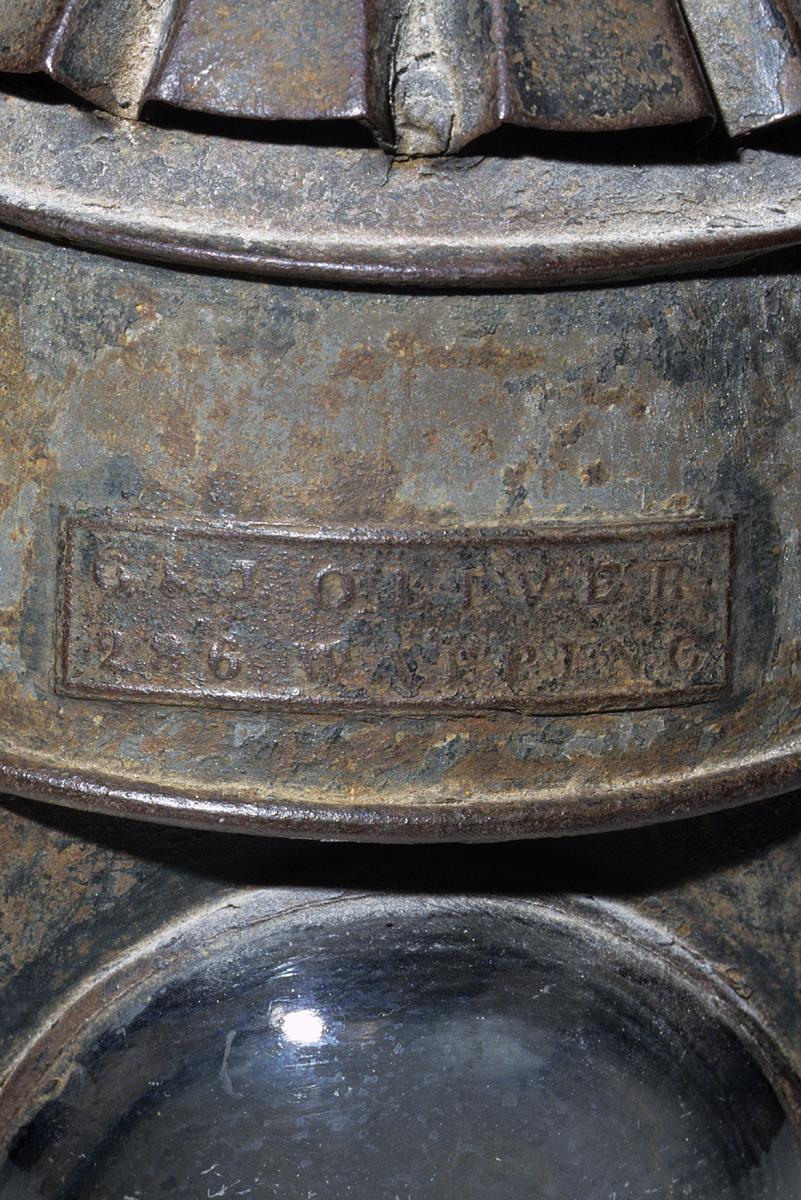 1965.2835 Lantern, Detail
