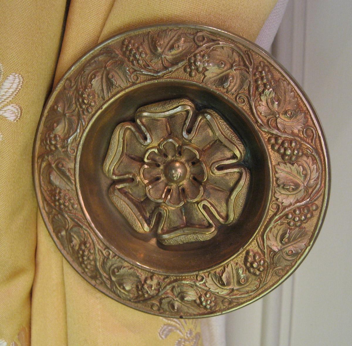 1965.2847.001 Curtain Pin