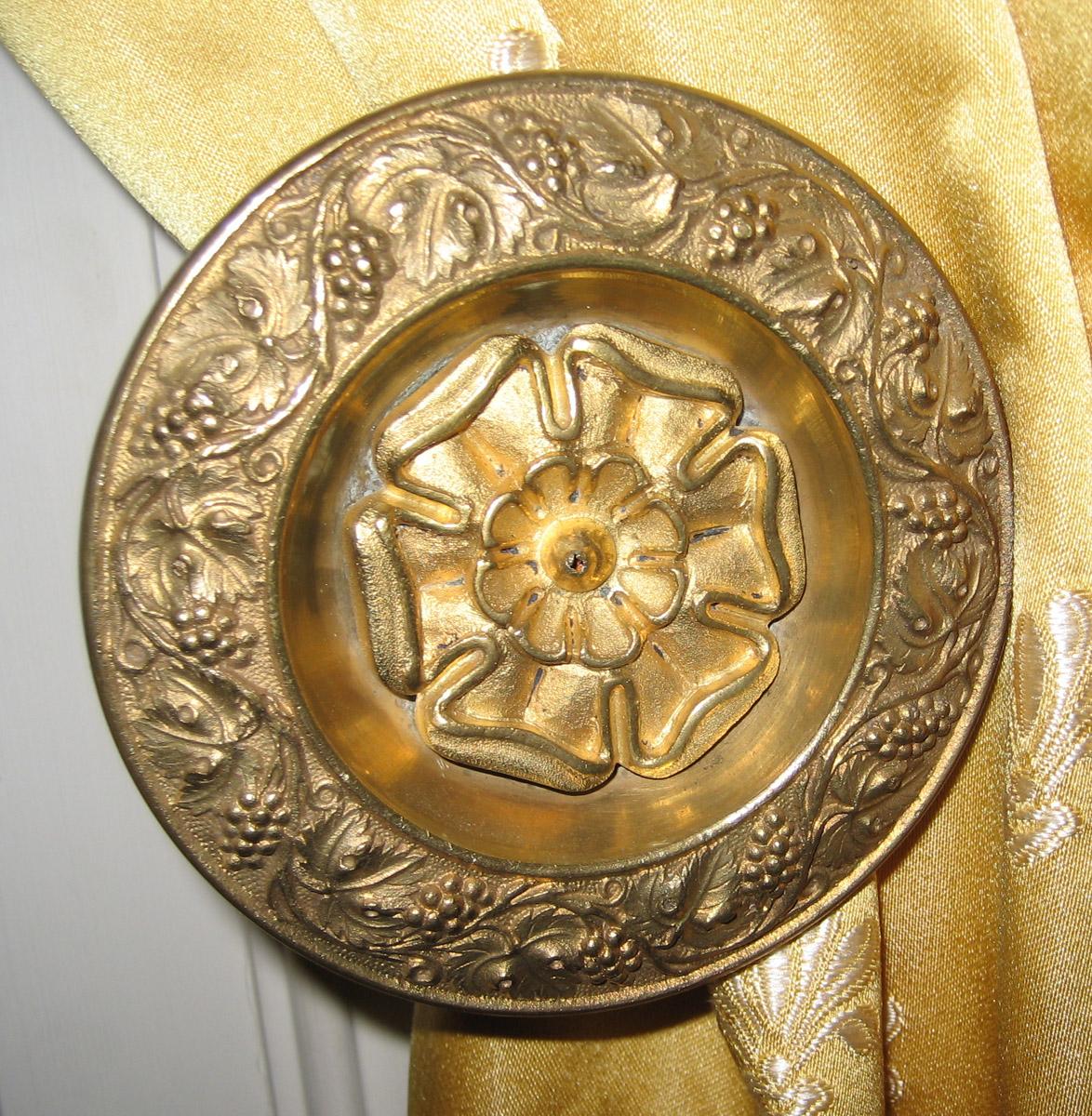 1965.2847.002 Curtain Pin