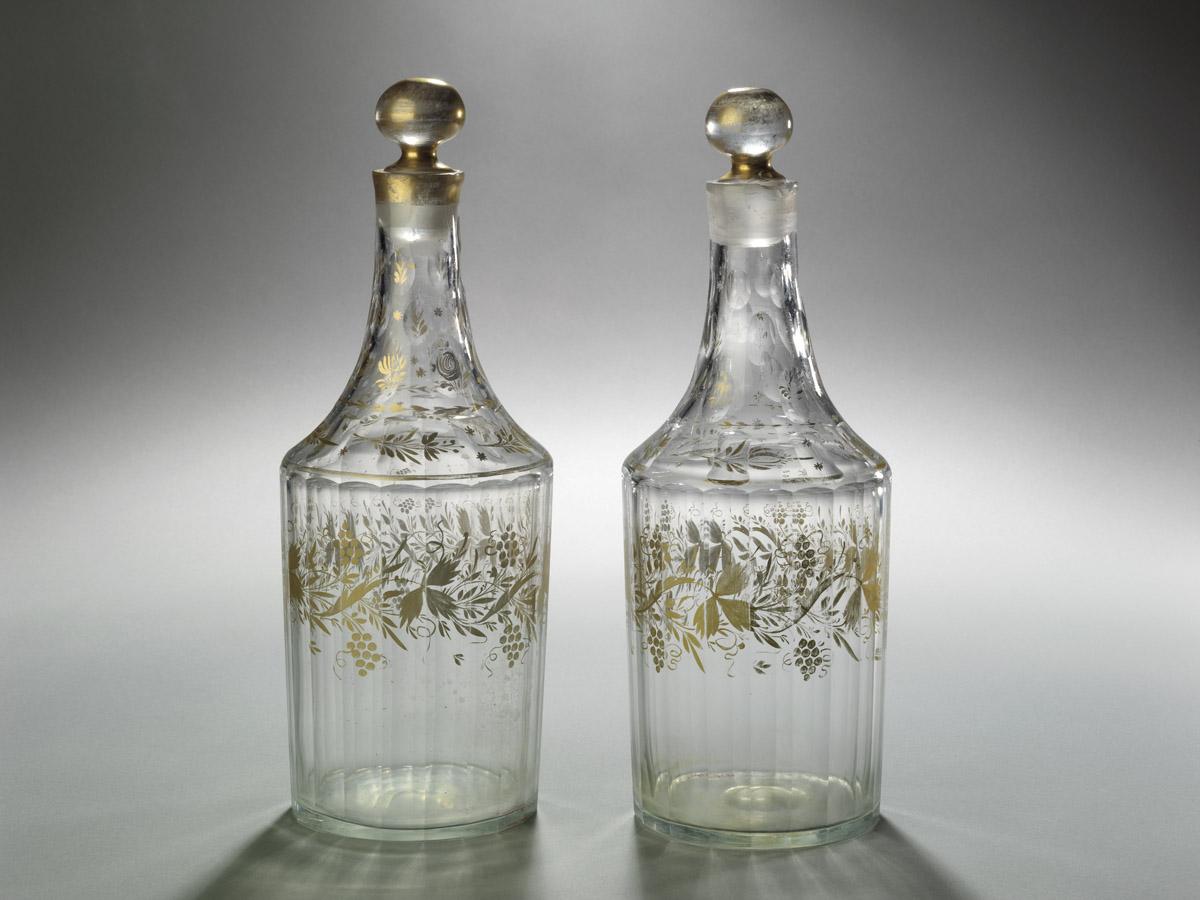 1965.2848, 1965.2849 Gilded glass decanters (pair)