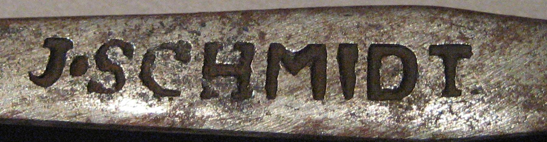 1965.2853 Spoon (mark)