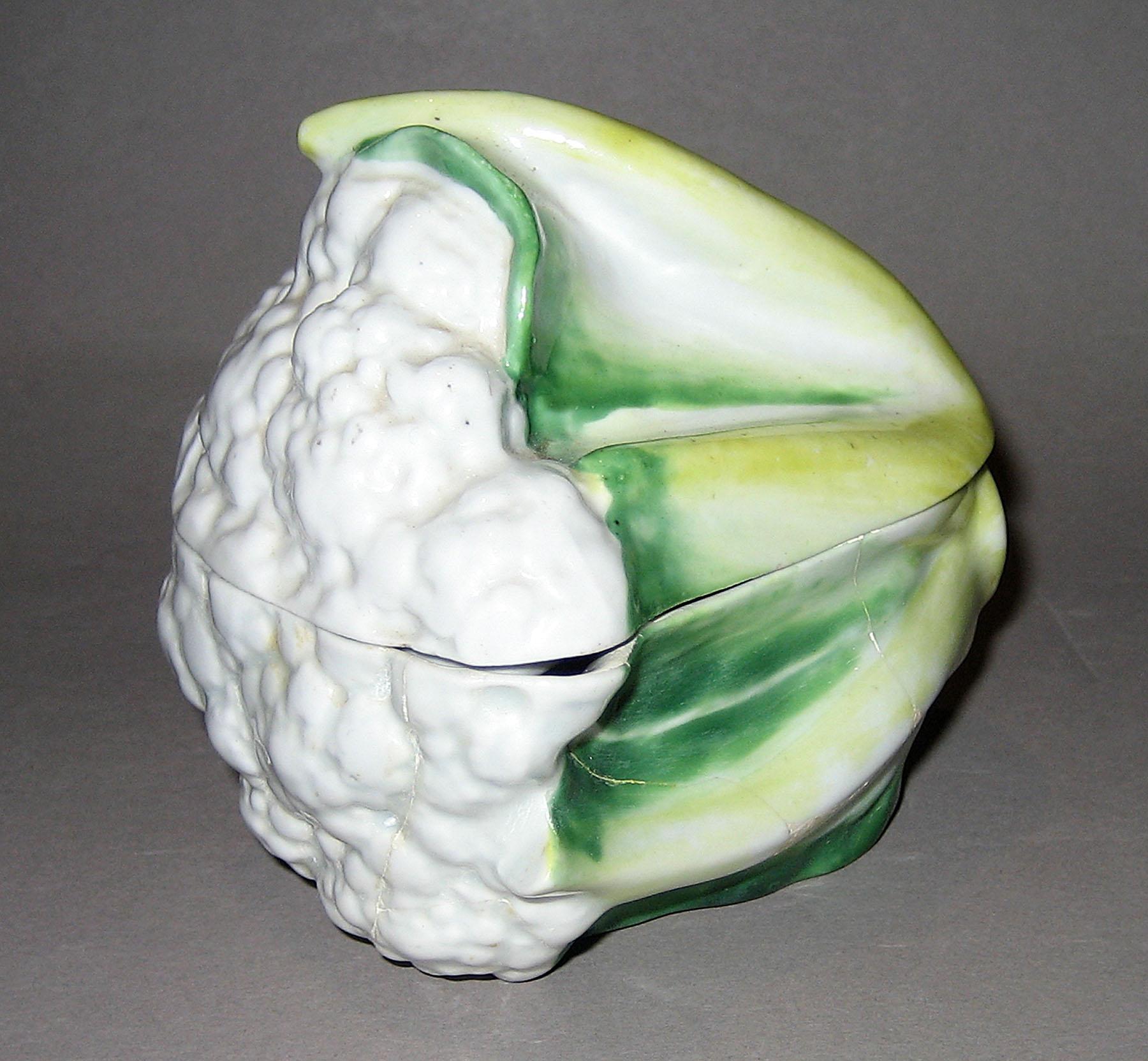 1965.2880 A, B Cauliflower tureen