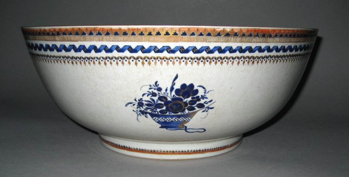 1965.2889 Porcelain Bowl side 2