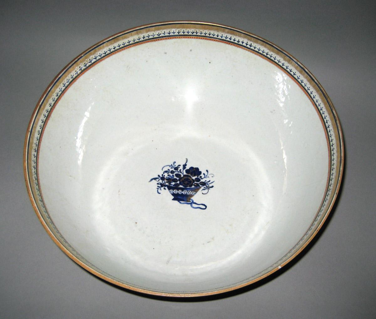 1965.2889 Porcelain Bowl interior