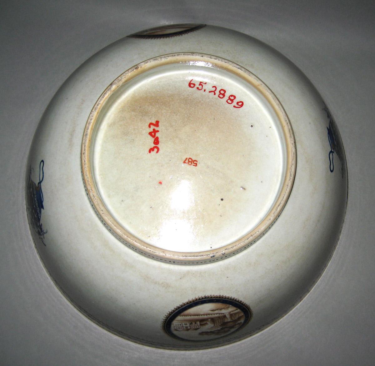 1965.2889 Porcelain Bowl underside