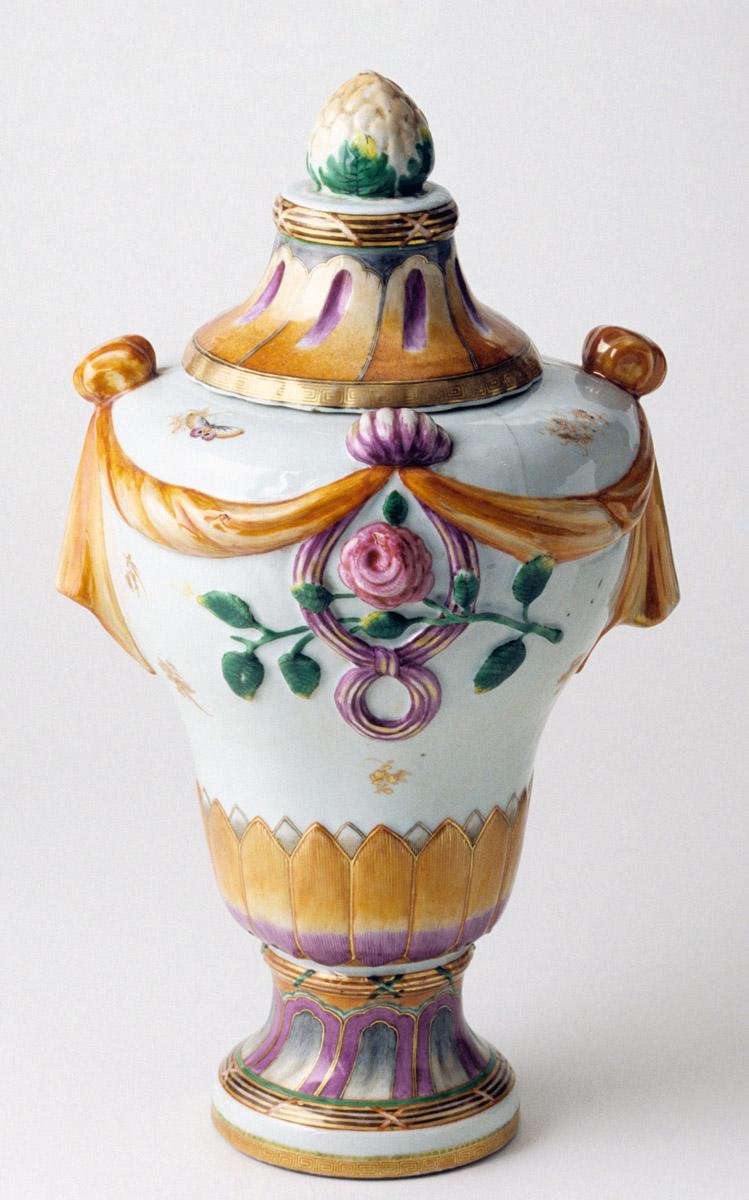 1965.2890 A, B Urn, view 2