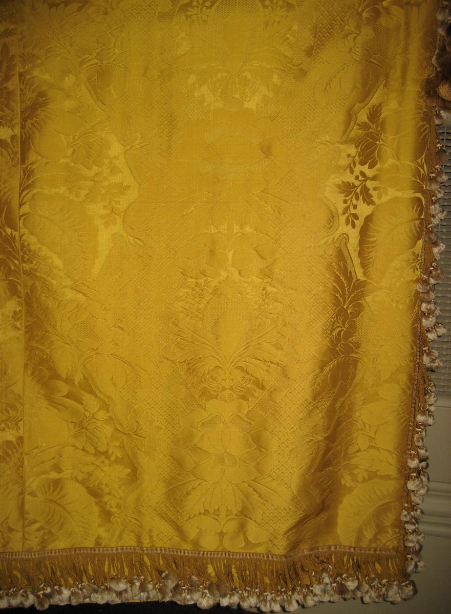 1965.2900 fabric detail
