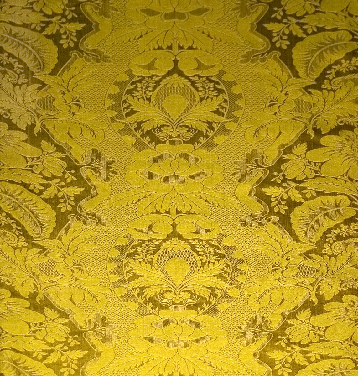 1965.2900.005 B Window Hanging, Side Curtain, Pattern Repeat-Oblique View
