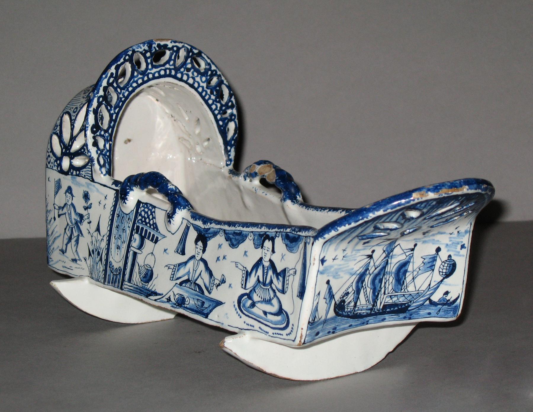1965.2902 Delft 1736 cradle
