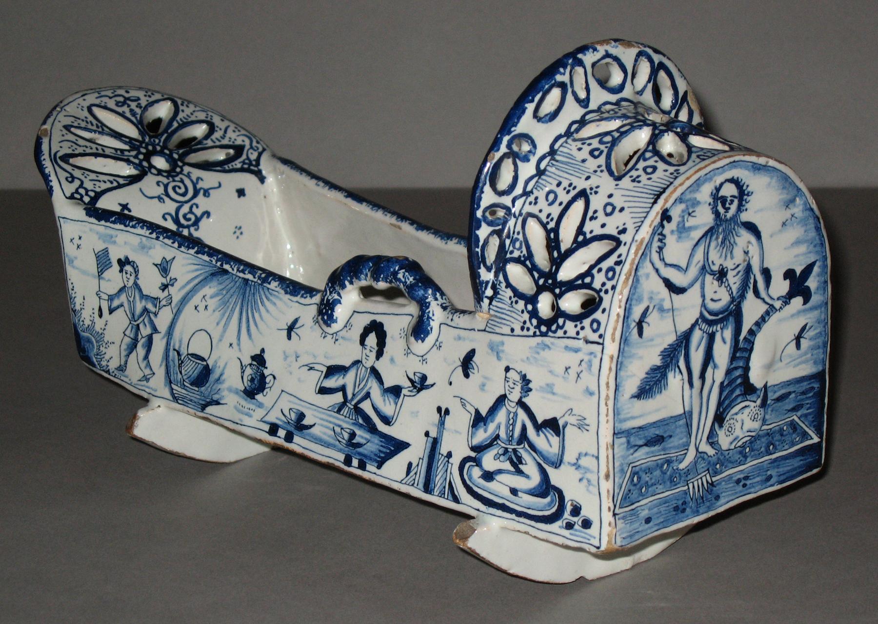 1965.2902 Delft 1736 cradle (side 2)