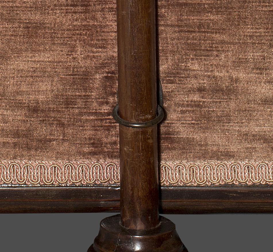 1965.2903 B Pole Screen, View 2 Detail 2