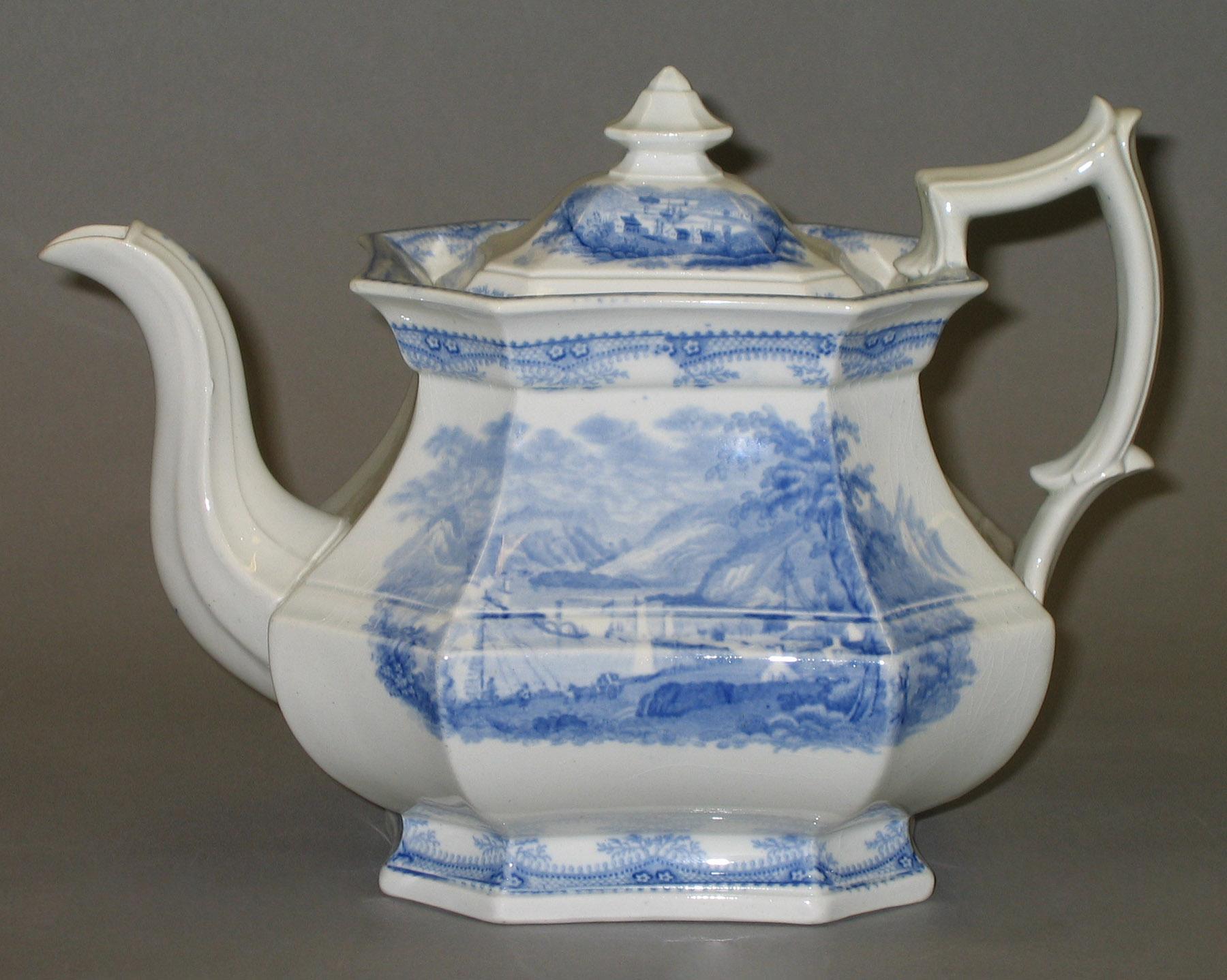 1965.2915.017 Ridgeway teapot