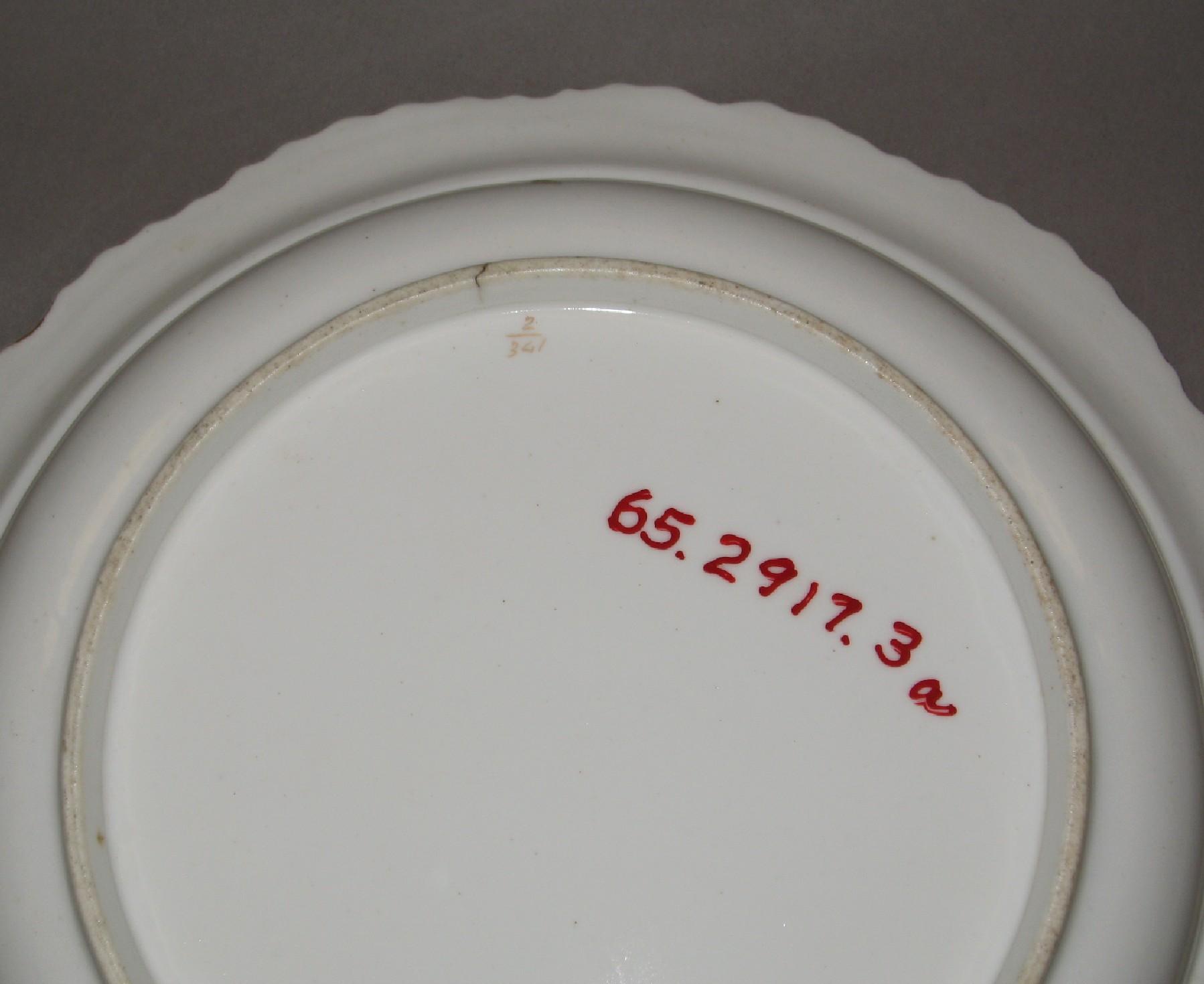 1965.2917.003 Soft-paste porcelain dish (underside)