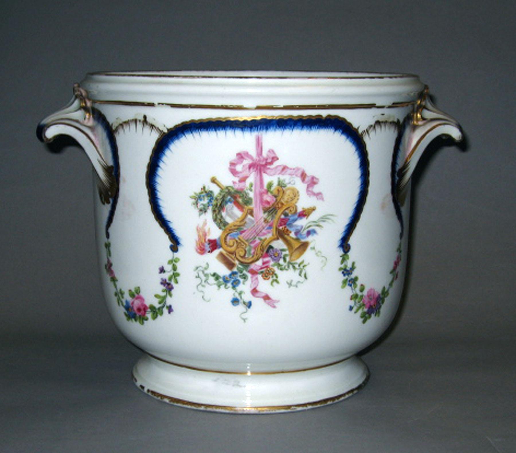 1965.2919.003 Sevres porcelain jardiniere