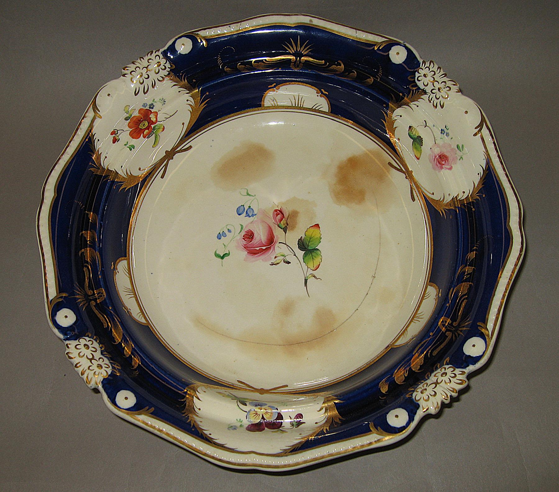 1965.2921.004 A  Dish