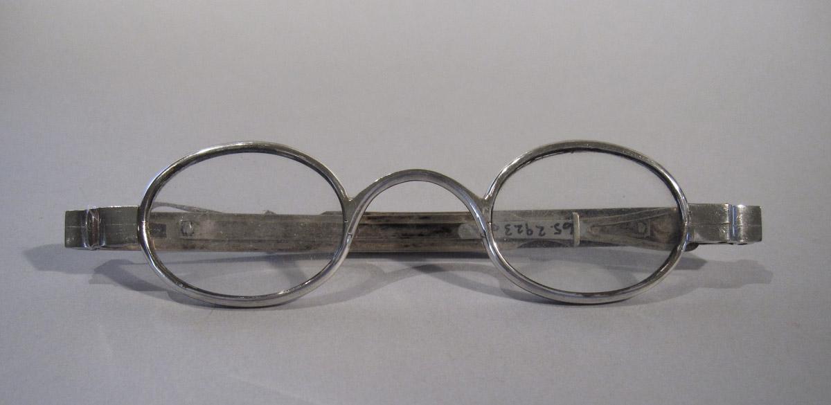 1965.2923 A Spectacles