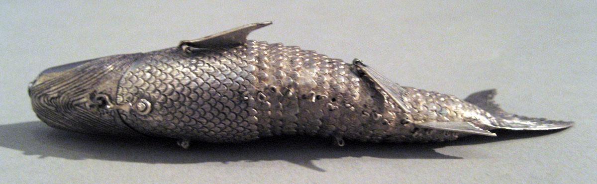 1965.3004 Silver Vinaigrette underside