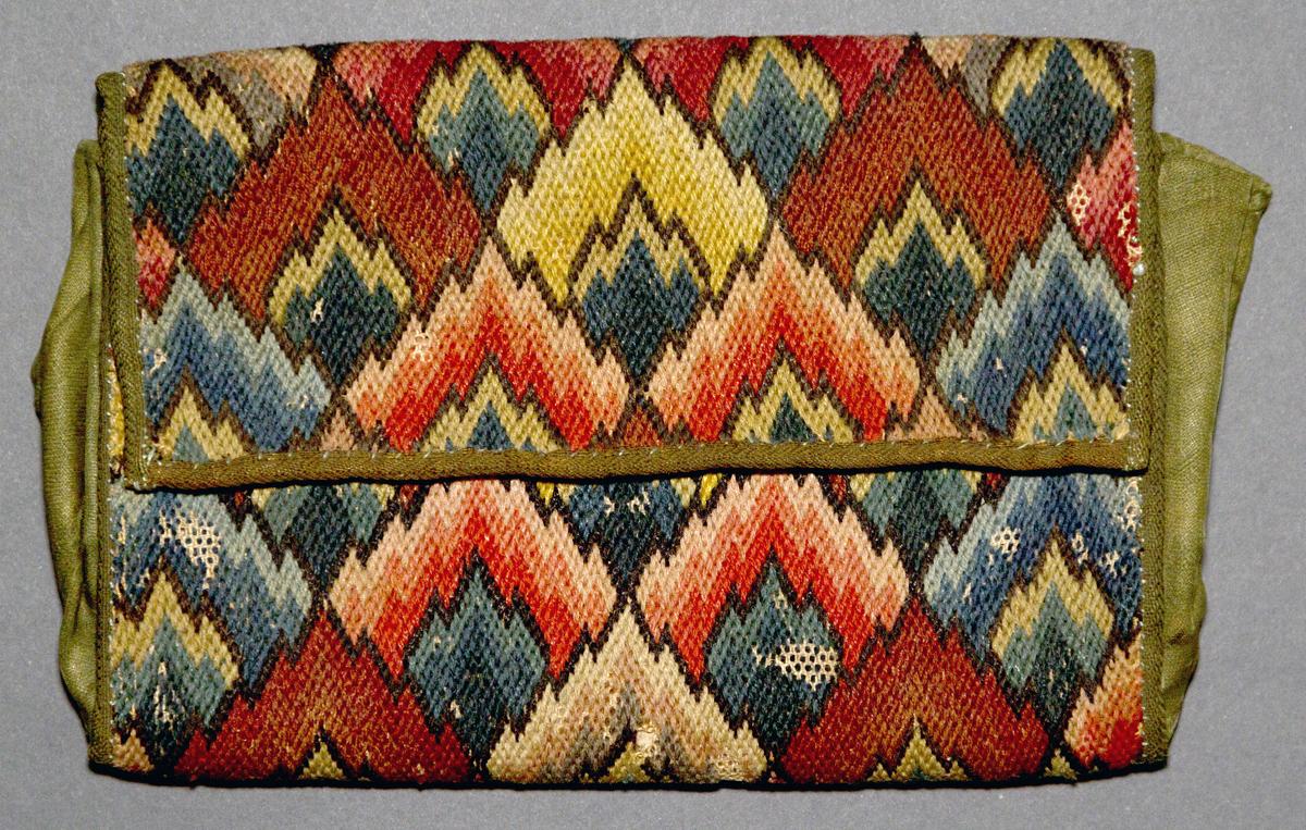 1956.0038.130 Pocketbook