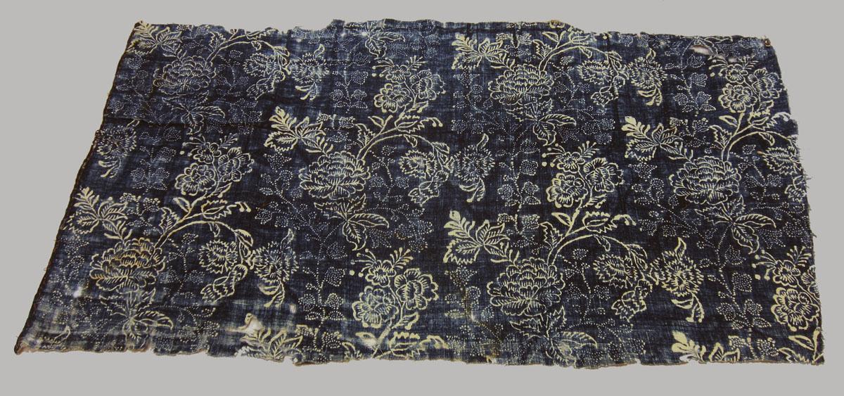 1966.0014 Textile, printed obverse