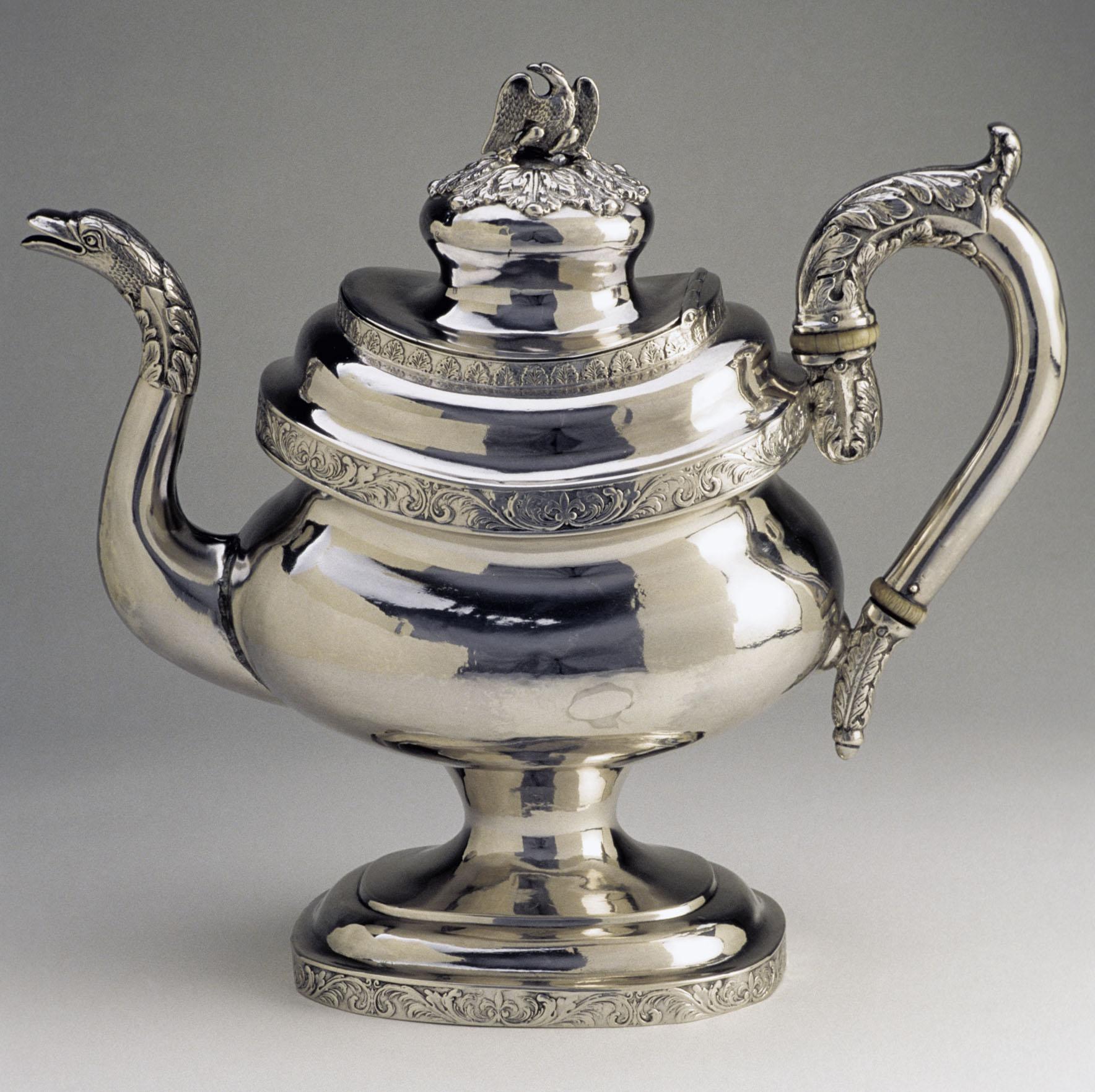 1966.0071.002 Teapot, view 1