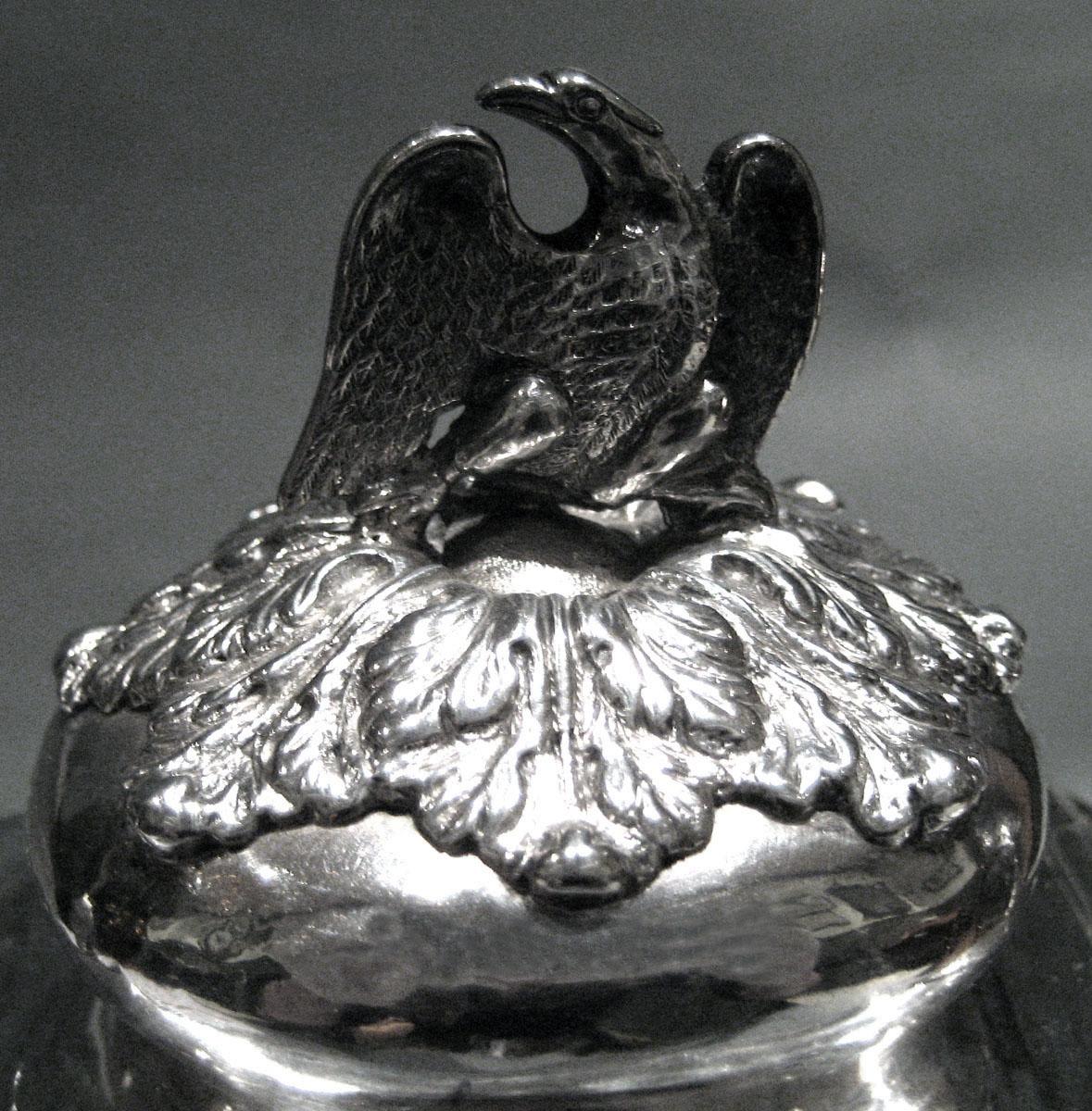 1966.0071.002 Silver Teapot finial side 1