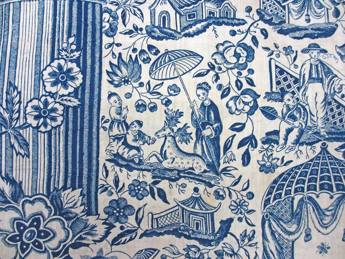 T1052 Textile, printed, partial design repeat