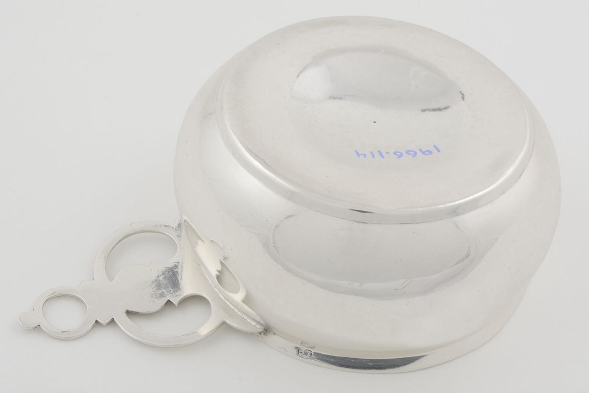 1966.0114 Silver Porringer, View 2