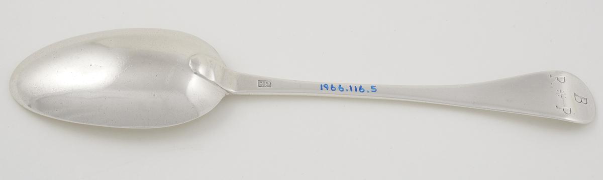 1966.0116.005 Silver Spoon underside