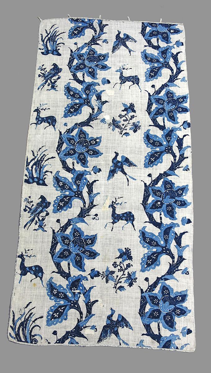 1966.0124.005 Textile, printed obverse