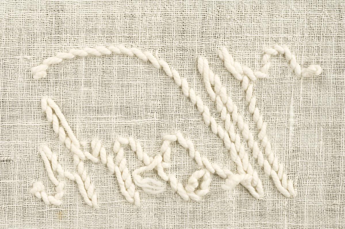 1966.0139 Bedcover (detail 10)