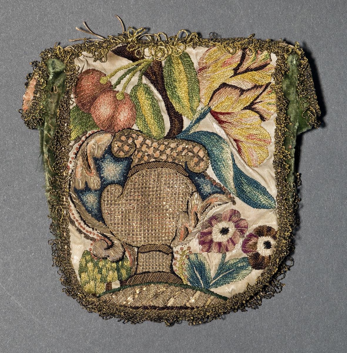 1966.0154 Purse, View 2