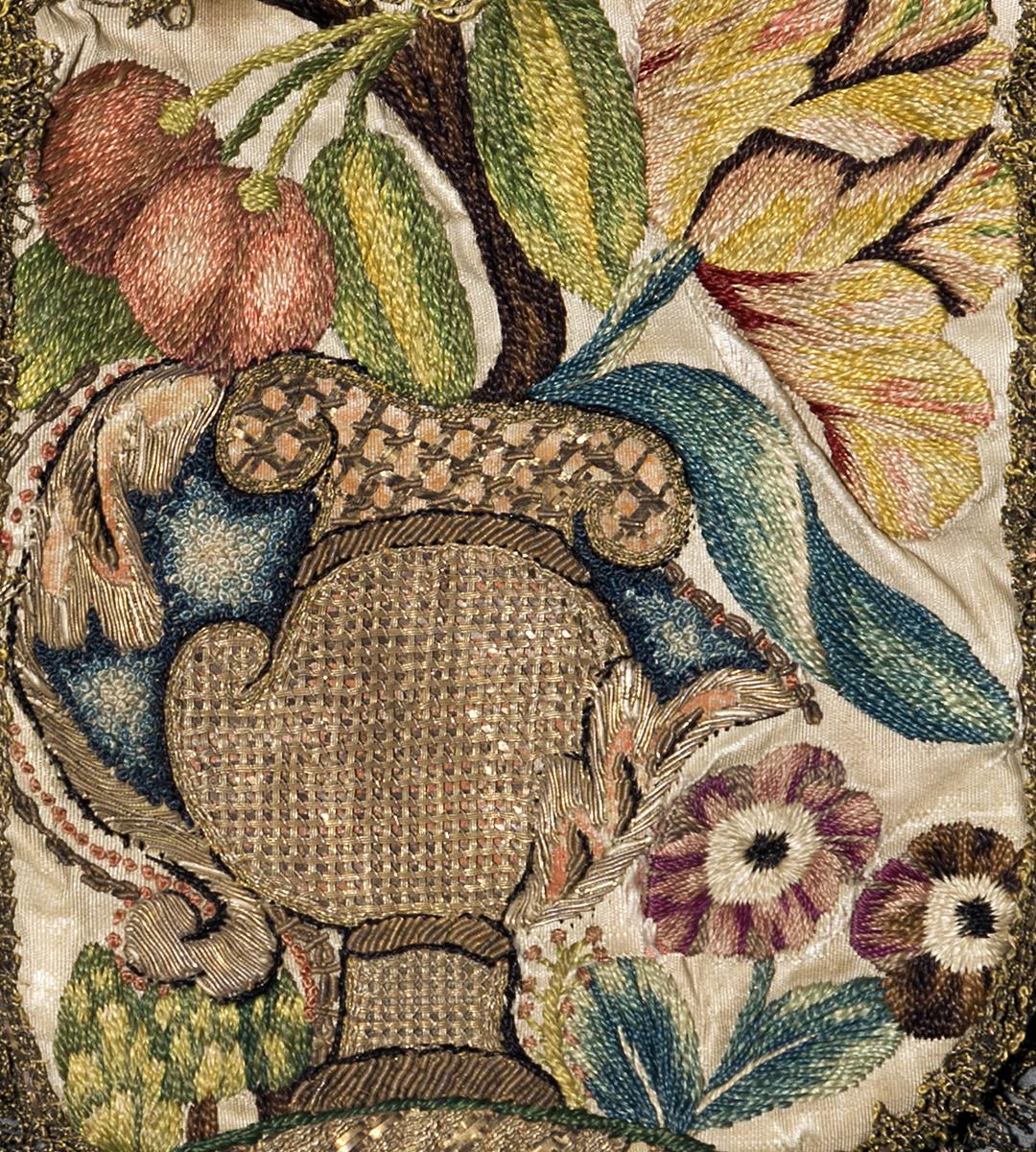 1966.0154 Purse, View 2 Detail